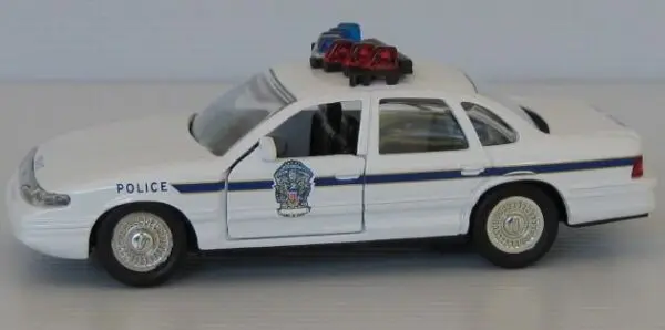 1/43 Ford Crown Victoria  US Park Police