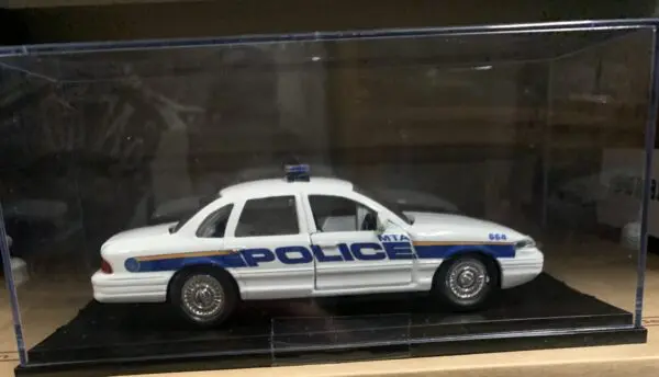 1/43 MTAPD Ford Crown Victoria