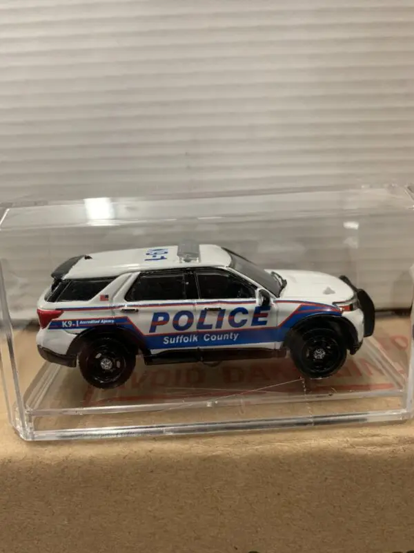 1/64 Kitbash SCPD K9 SUV