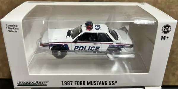 1987 SCPD highway patrol Greenlight KITBASH