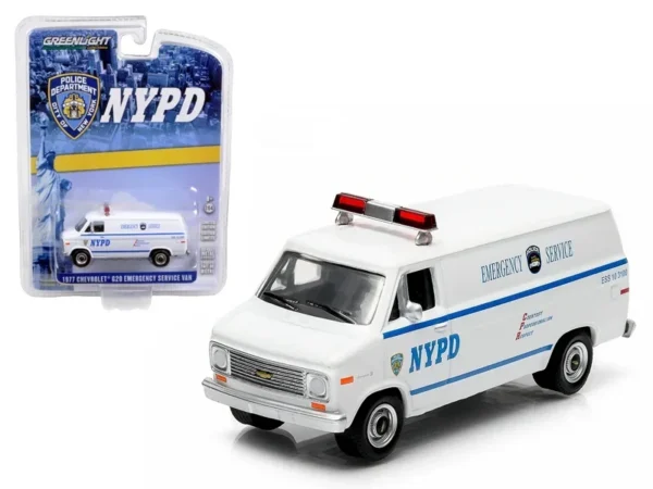 1:64 1977 Chevrolet G20 Emergency Van